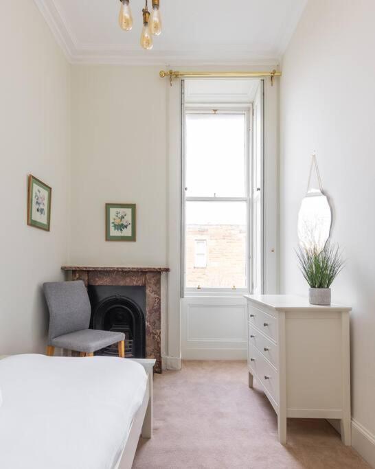 Stunning 3 Bedroom Flat In Bruntsfield Edinburgh Eksteriør billede